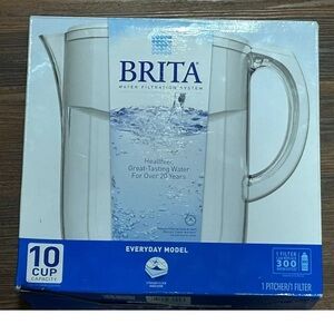 Brita Water Filtration System 5 Cup Slim BPA Free Water Pitcher & Filter **NEW